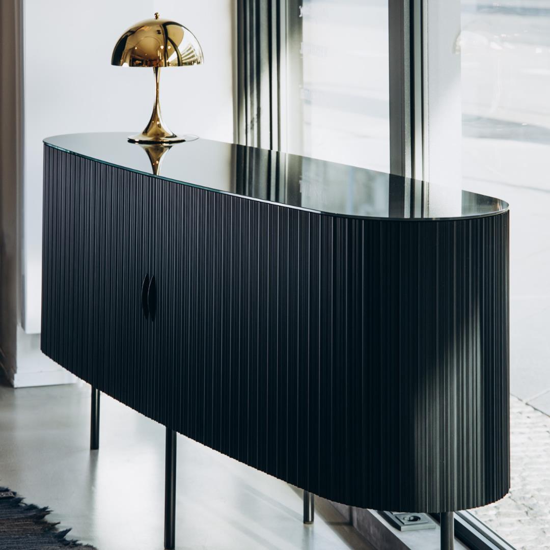 Sideboard 82