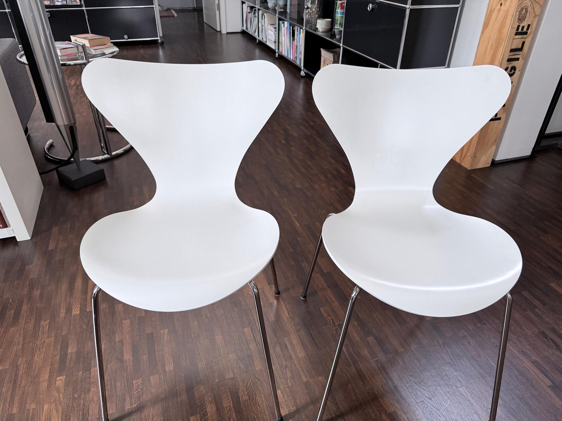 3107 Fritz Hansen - 2nd Hand